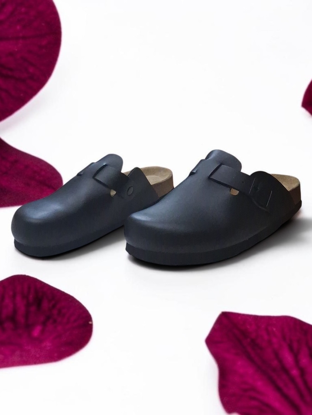 Cushionaire Sandals Womens 8 M Hana Mule Flats Cork Black Faux Leather Slip On
